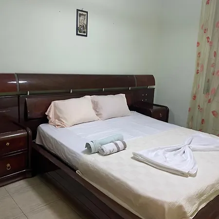 Apartament Aza